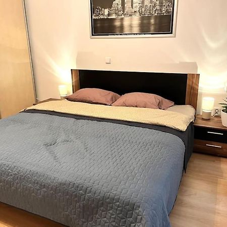 Cute Apartment In The Old Town ブラチスラヴァ エクステリア 写真