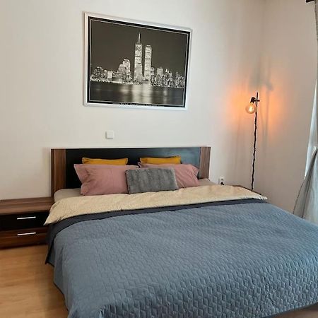 Cute Apartment In The Old Town ブラチスラヴァ エクステリア 写真