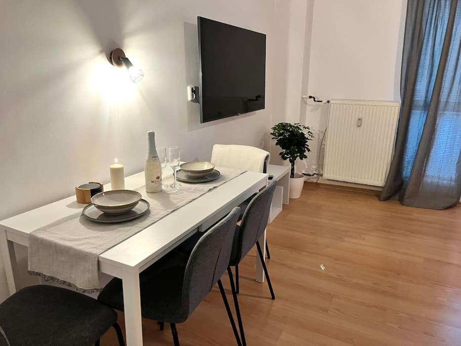 Cute Apartment In The Old Town ブラチスラヴァ エクステリア 写真