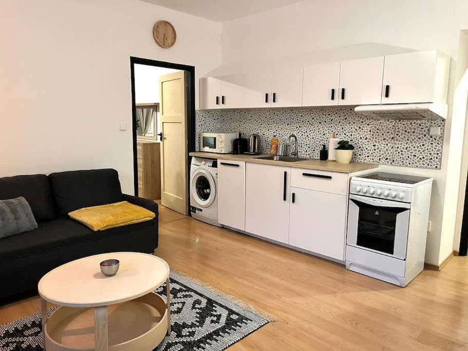 Cute Apartment In The Old Town ブラチスラヴァ エクステリア 写真